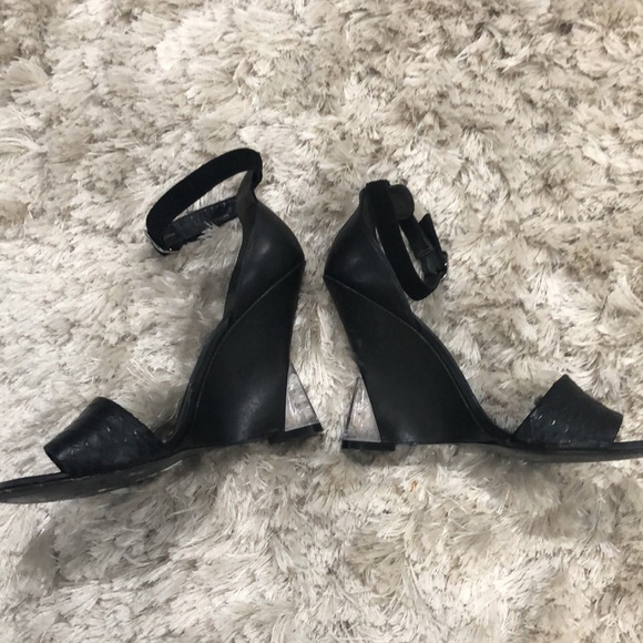 Beautiful SIGERSON MORRISON Angled Wedge Heels - Picture 6 of 16